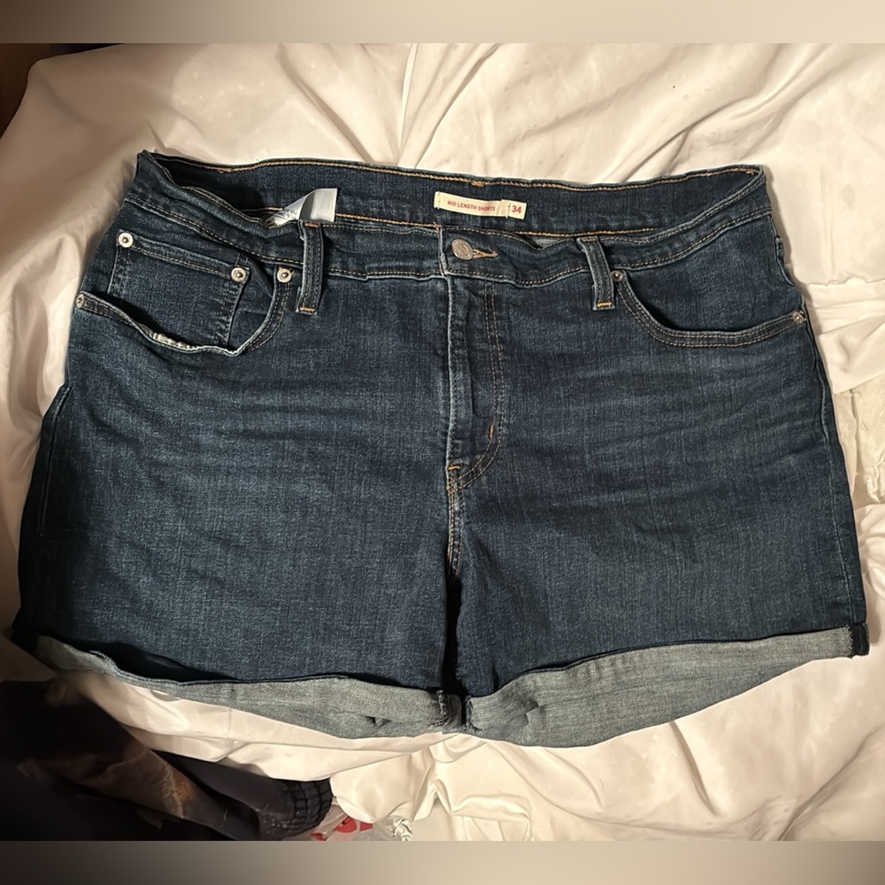 Levi’s, Mustard Seed, Old Navy shorts all similarly sized.